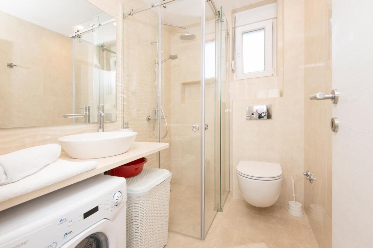 Villa Providenca Apartments Tivat Zewnętrze zdjęcie