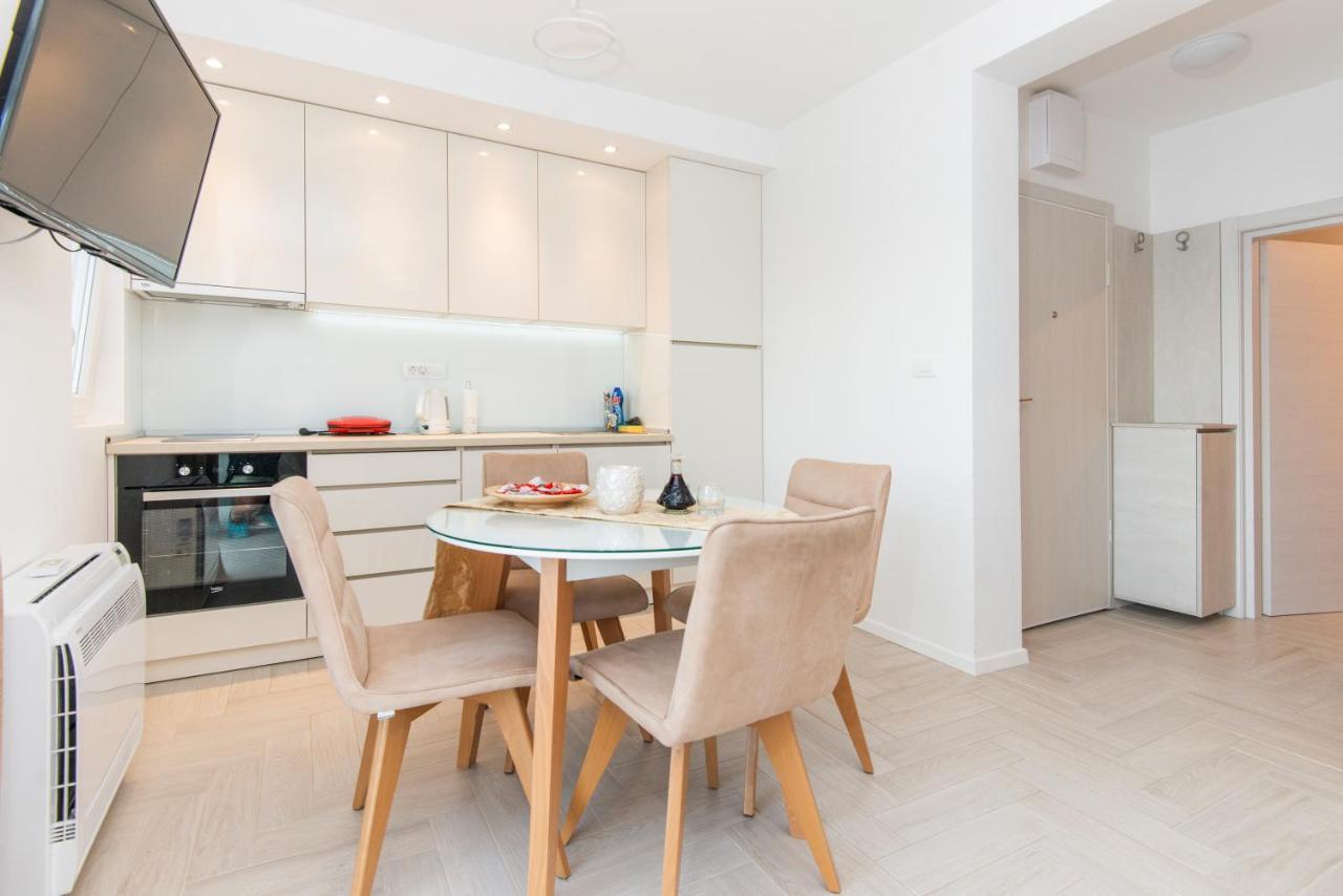Villa Providenca Apartments Tivat Zewnętrze zdjęcie