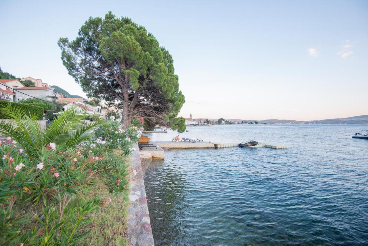 Villa Providenca Apartments Tivat Zewnętrze zdjęcie