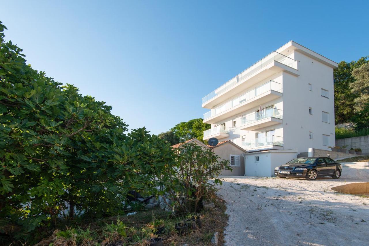 Villa Providenca Apartments Tivat Zewnętrze zdjęcie