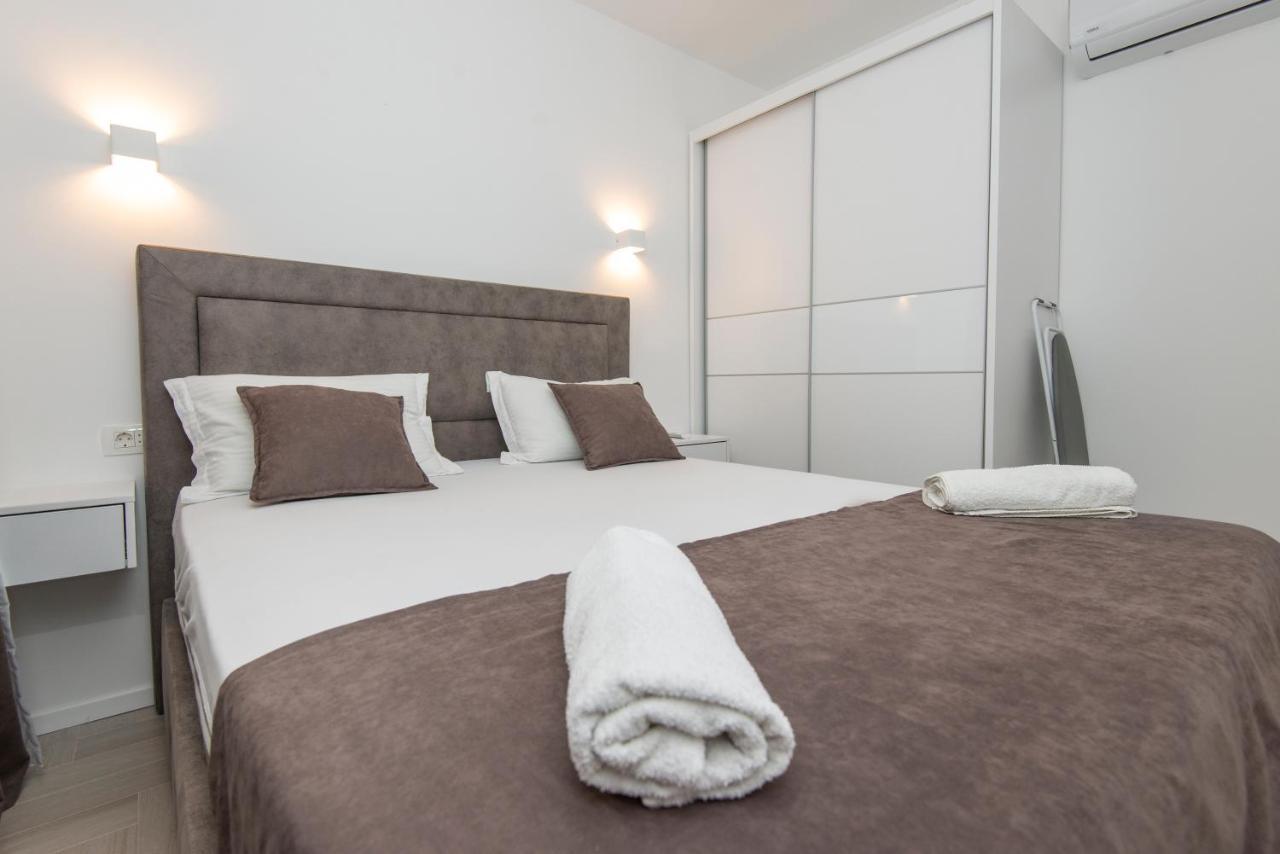 Villa Providenca Apartments Tivat Zewnętrze zdjęcie