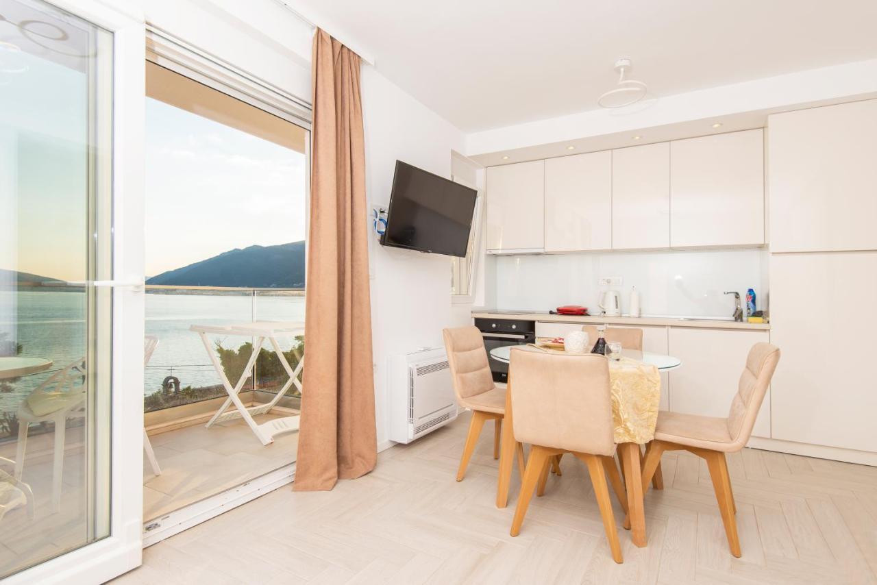 Villa Providenca Apartments Tivat Zewnętrze zdjęcie