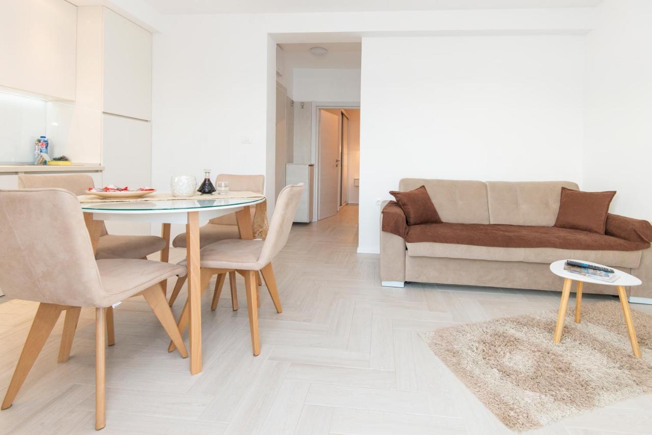 Villa Providenca Apartments Tivat Zewnętrze zdjęcie