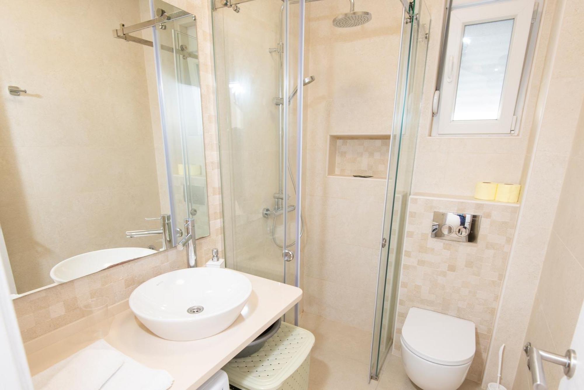 Villa Providenca Apartments Tivat Zewnętrze zdjęcie