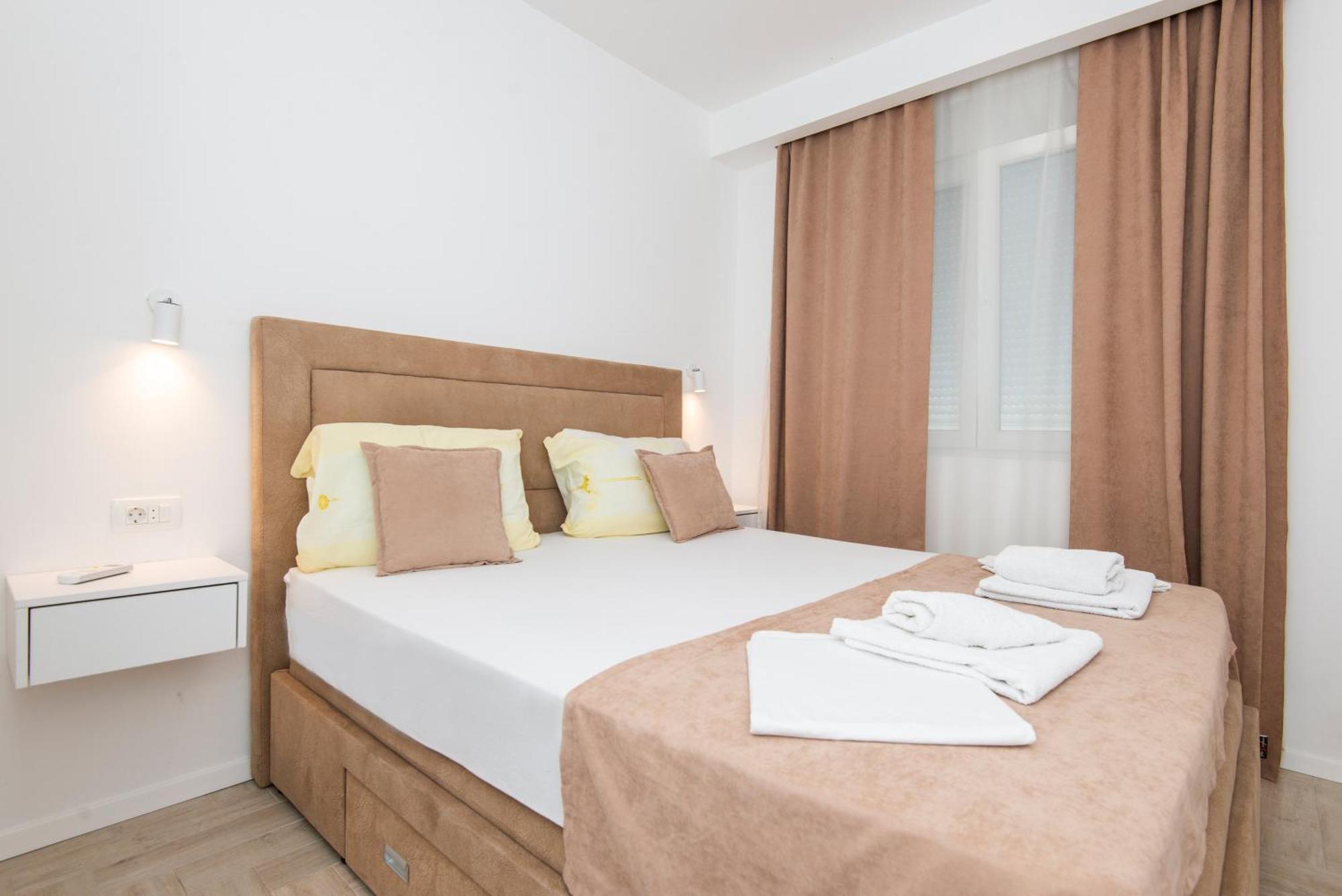 Villa Providenca Apartments Tivat Zewnętrze zdjęcie