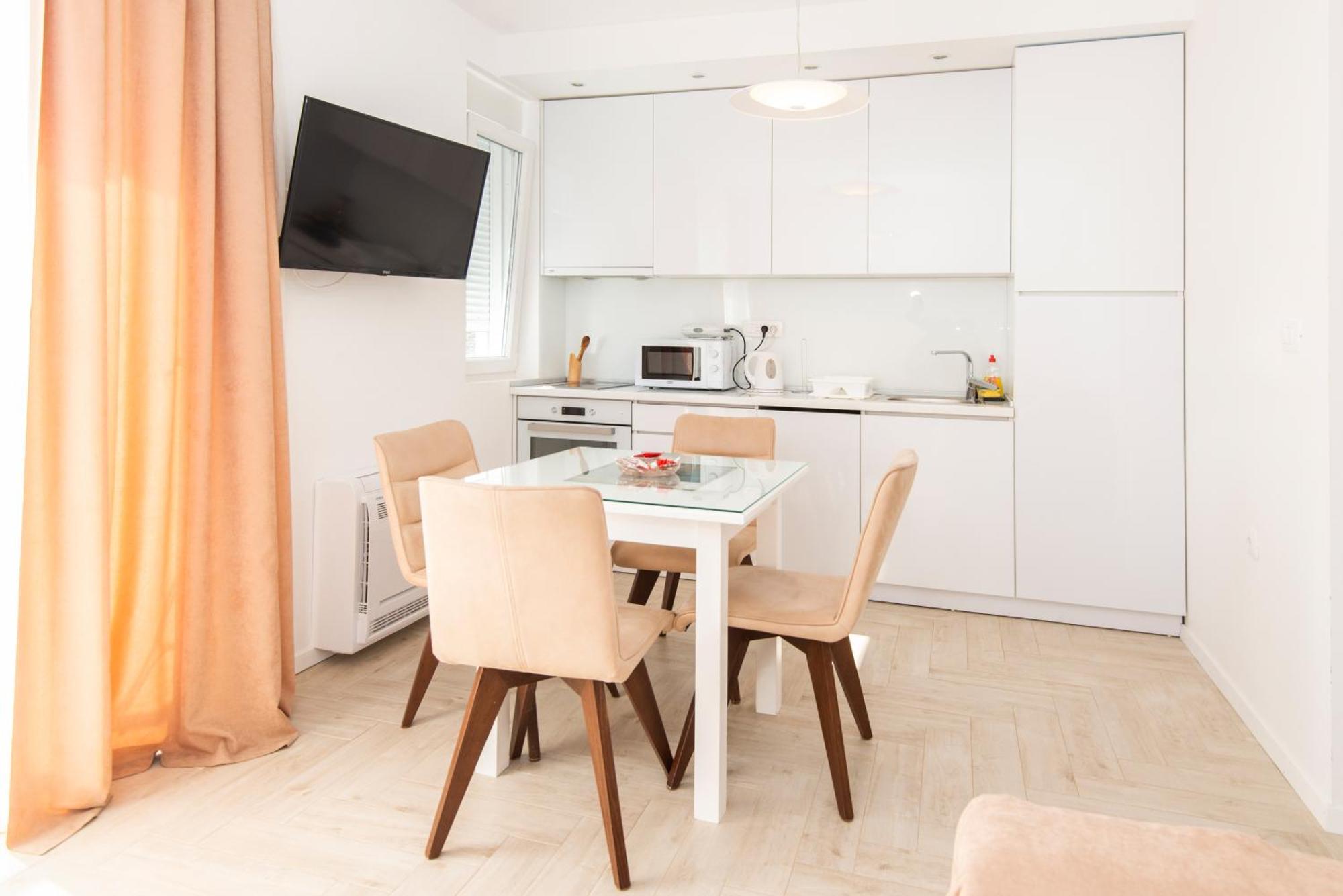 Villa Providenca Apartments Tivat Zewnętrze zdjęcie